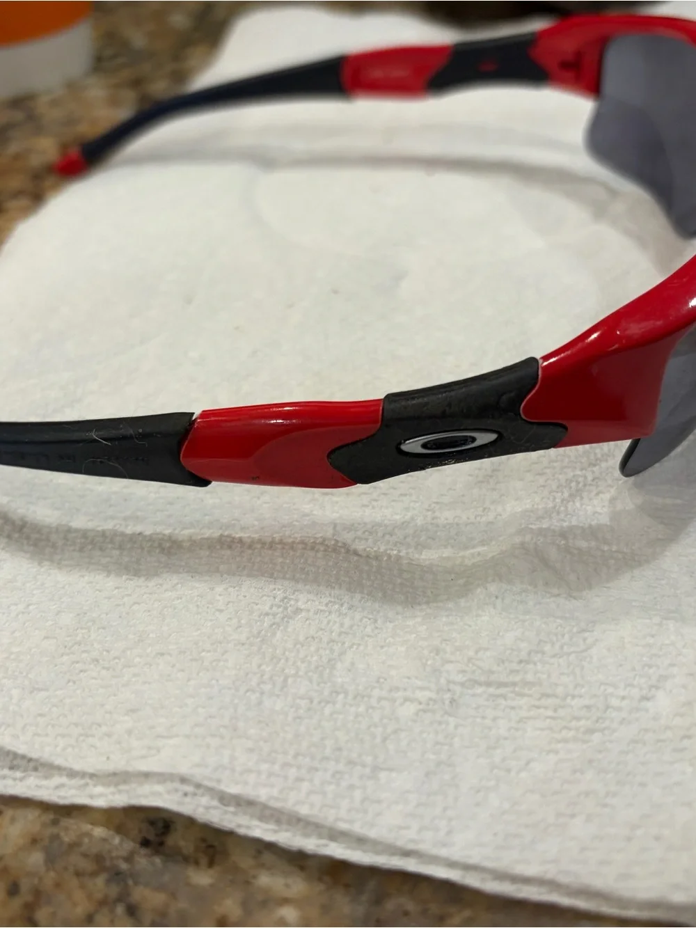 Men’s Oakley flack jacket sunglasses